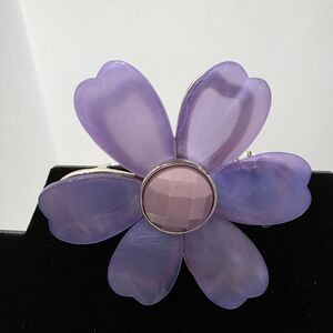Vintage Purple Lilac Flower Fashion Brooch Silver Tone Metal Pin Backing